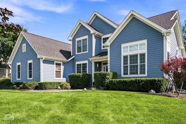7878 Redtail Drive, Crystal Lake, IL 60014