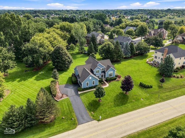 7878 Redtail Drive, Crystal Lake, IL 60014