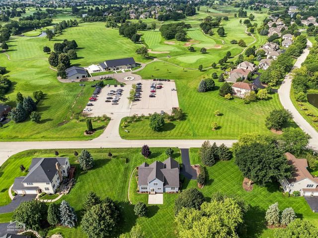 7878 Redtail Drive, Crystal Lake, IL 60014