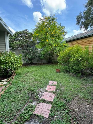 1001 Mourning Dove Lane, Wellington, FL 33414