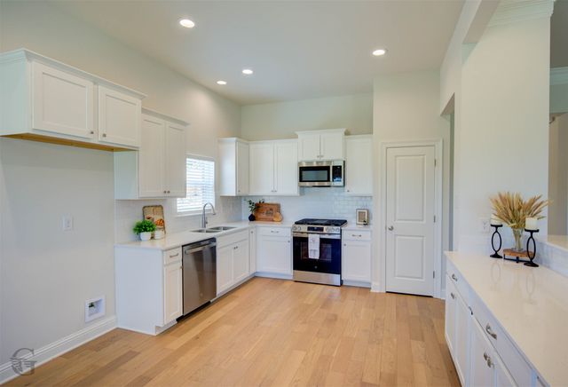 275 Ferry Lake Drive, Bossier City, LA 71111