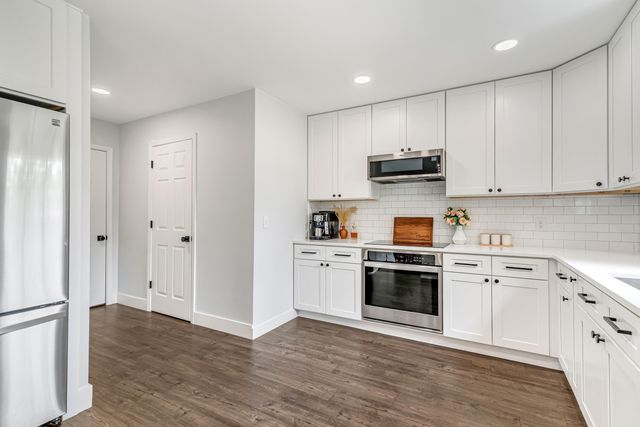 136 Baybrook Circle, Nicholasville, KY 40356