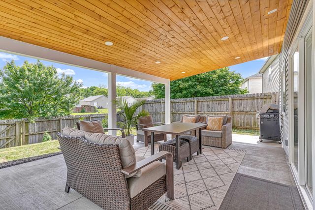 136 Baybrook Circle, Nicholasville, KY 40356