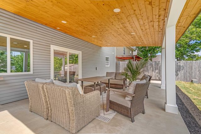 136 Baybrook Circle, Nicholasville, KY 40356