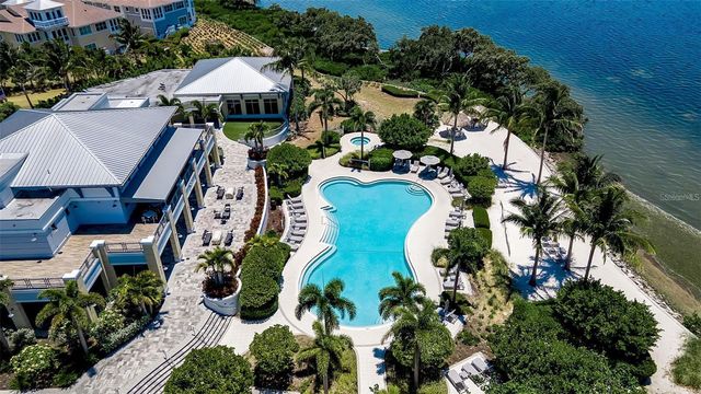 376 ARUBA CIRCLE 301, Bradenton, FL 34209