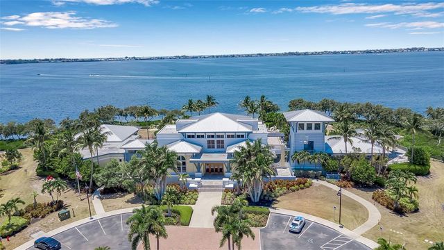 376 ARUBA CIRCLE 301, Bradenton, FL 34209