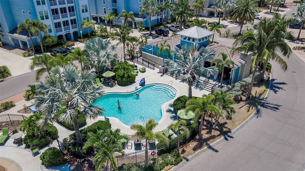 Image 47 of property listing at 376 ARUBA CIRCLE 301, Bradenton, FL 34209