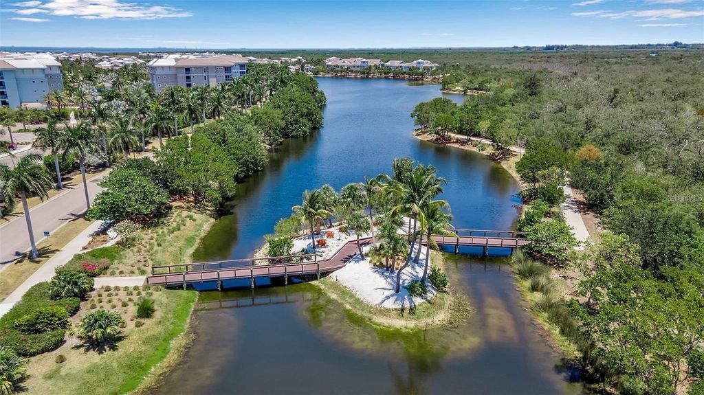 Image 54 of property listing at 376 ARUBA CIRCLE 301, Bradenton, FL 34209