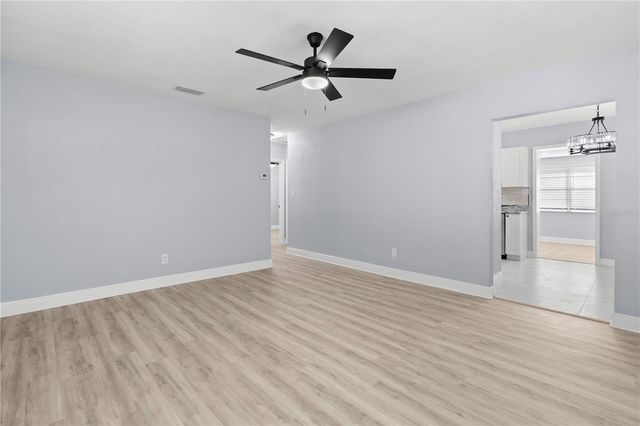 3921 W GRAY STREET, Tampa, FL 33609