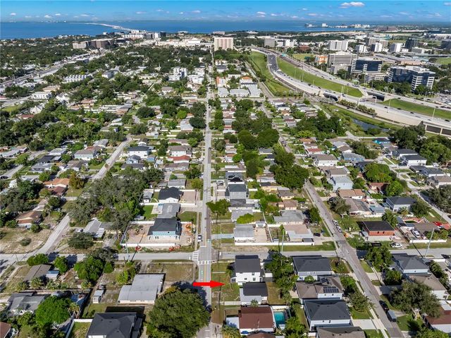 3921 W GRAY STREET, Tampa, FL 33609
