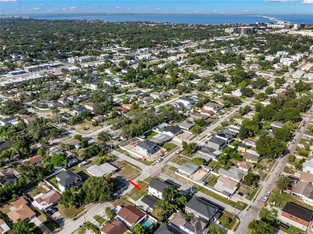 3921 W GRAY STREET, Tampa, FL 33609