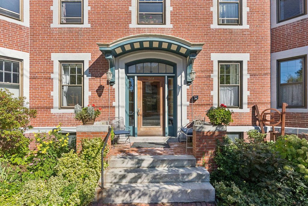 59 West Street 2W, Portland, ME 04102 — photo 2