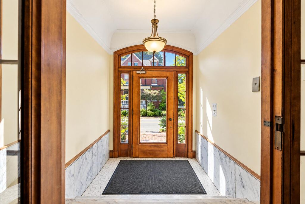 59 West Street 2W, Portland, ME 04102 — photo 3