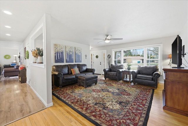 N75W6969 Linden STREET, Cedarburg, WI 53012