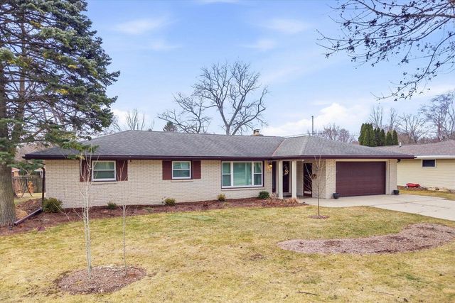 N75W6969 Linden STREET, Cedarburg, WI 53012