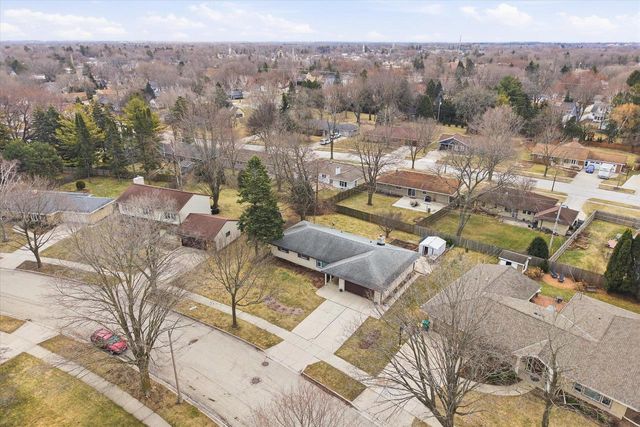 N75W6969 Linden STREET, Cedarburg, WI 53012