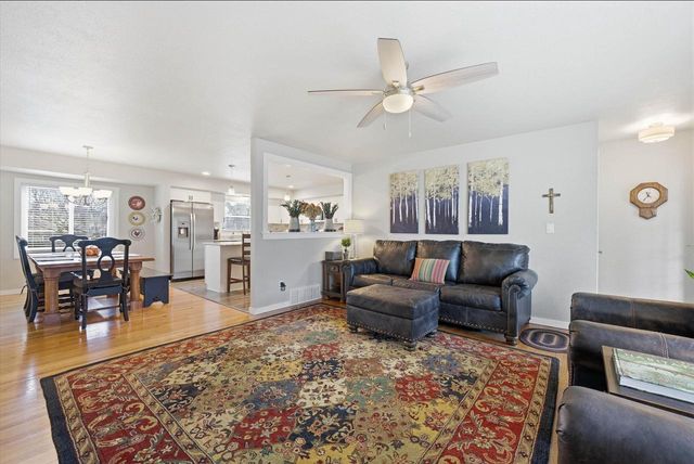 N75W6969 Linden STREET, Cedarburg, WI 53012