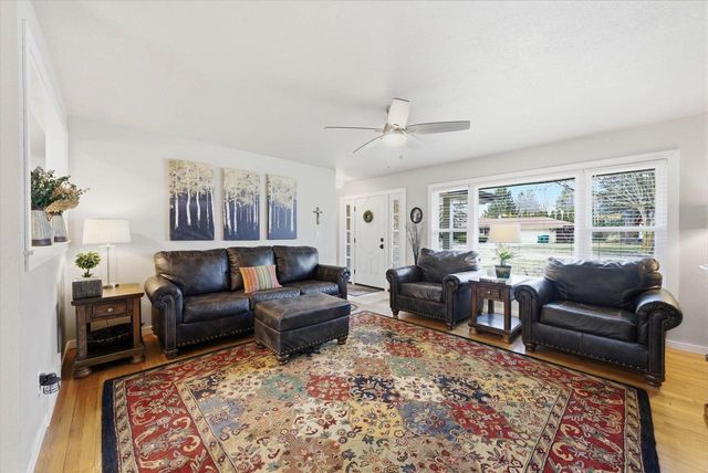 N75W6969 Linden STREET, Cedarburg, WI 53012