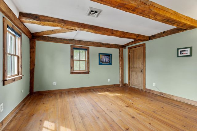88 Post Road, North Hampton, NH 03862