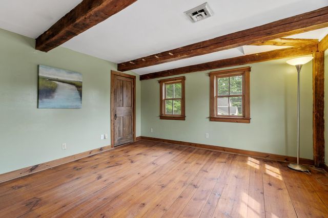 88 Post Road, North Hampton, NH 03862