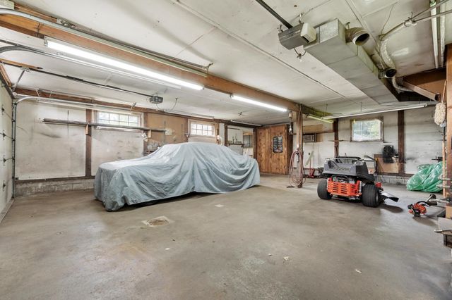 88 Post Road, North Hampton, NH 03862