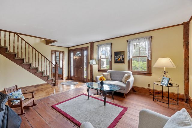 88 Post Road, North Hampton, NH 03862