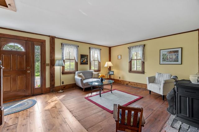 88 Post Road, North Hampton, NH 03862