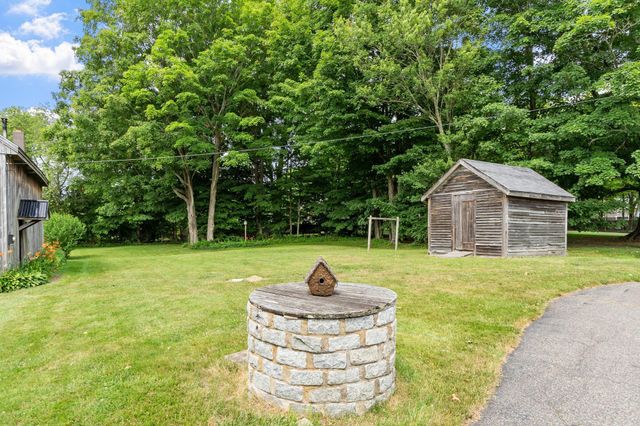 88 Post Road, North Hampton, NH 03862