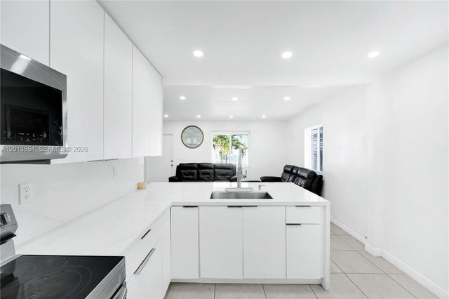 9425 NW 36th Avenue, Miami, FL 33147