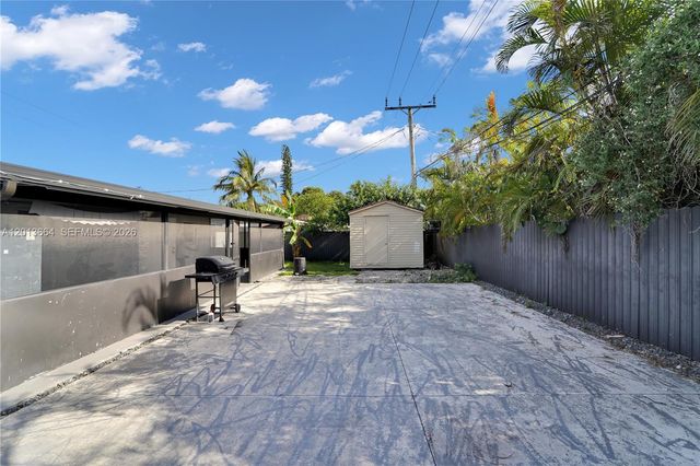 9425 NW 36th Avenue, Miami, FL 33147