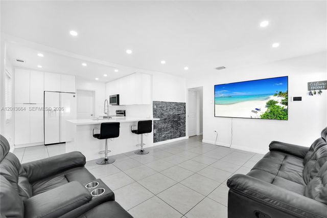 9425 NW 36th Avenue, Miami, FL 33147