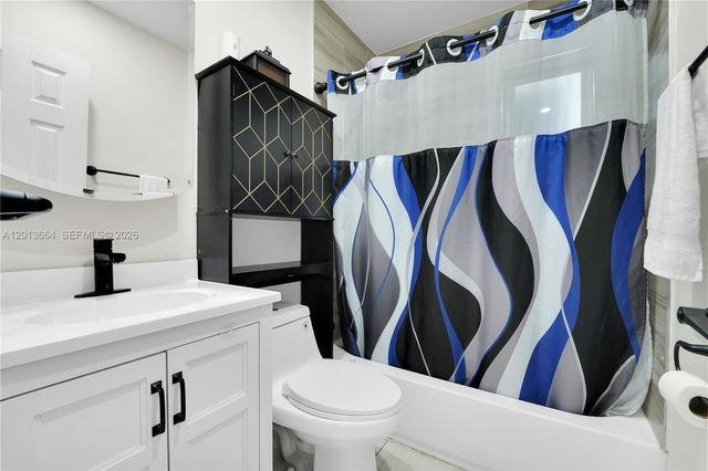 9425 NW 36th Avenue, Miami, FL 33147