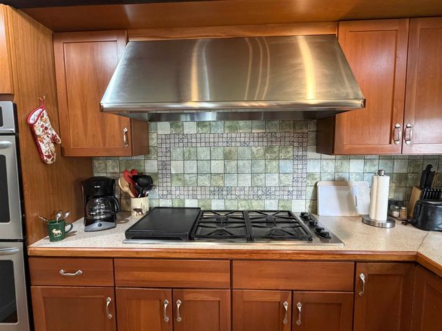 386 Howland Farm Road, Mount Holly, VT 05758