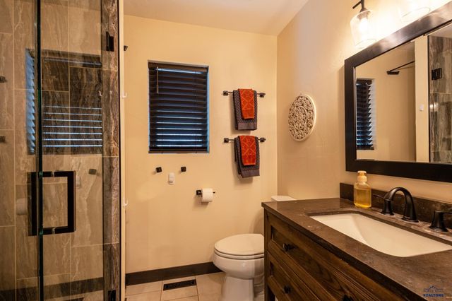 21120 GILDED MOUNTAIN RD, Lead, SD 57754