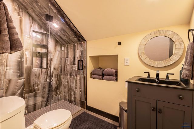 21120 GILDED MOUNTAIN RD, Lead, SD 57754