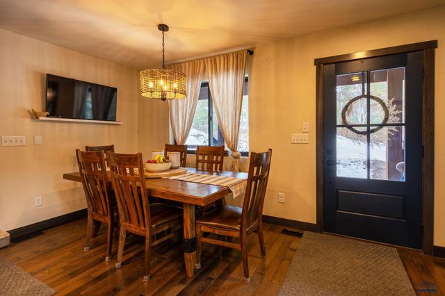 21120 GILDED MOUNTAIN RD, Lead, SD 57754