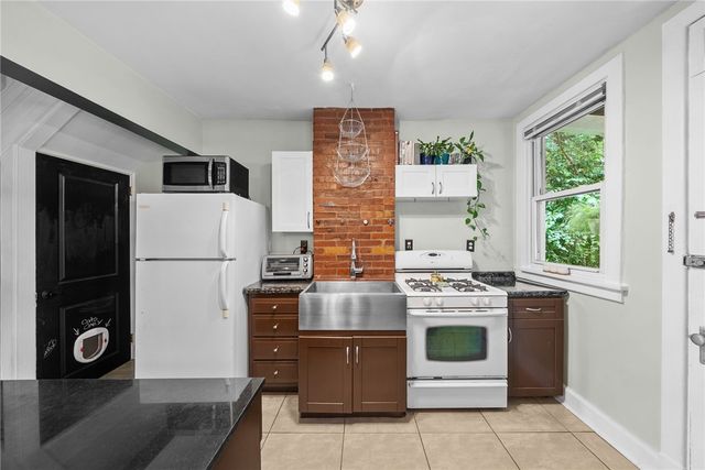 7469 Church, Swissvale, PA 15218