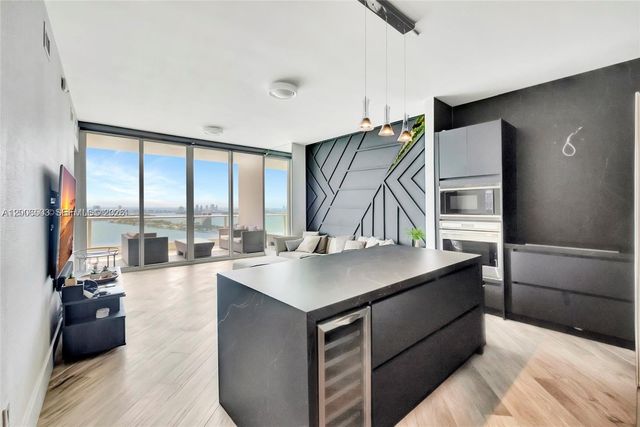 2020 N Bayshore Dr 3408, Miami, FL 33137