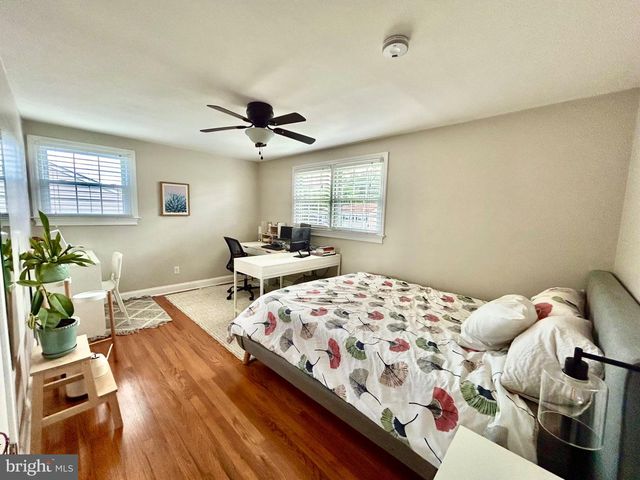 21 PRINCESS AVE, Marlton, NJ 08053