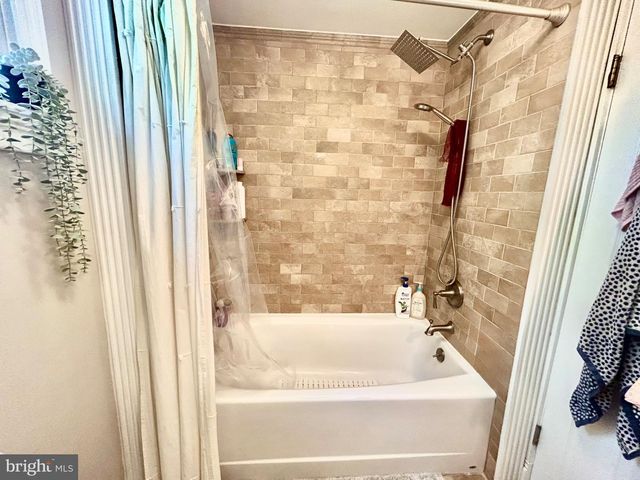21 PRINCESS AVE, Marlton, NJ 08053