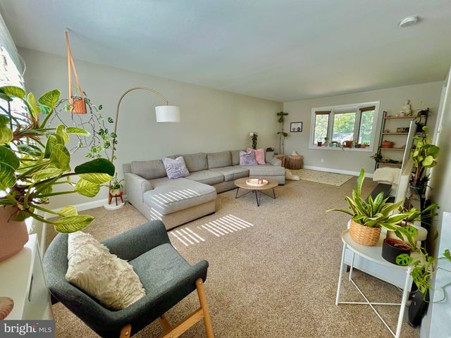 21 PRINCESS AVE, Marlton, NJ 08053