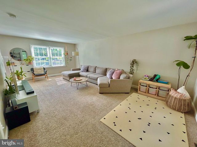21 PRINCESS AVE, Marlton, NJ 08053