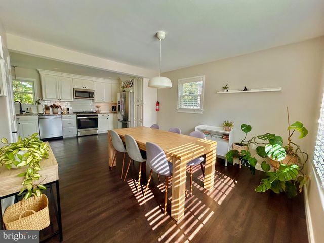 21 PRINCESS AVE, Marlton, NJ 08053