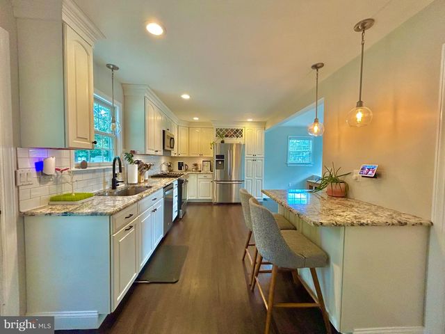 21 PRINCESS AVE, Marlton, NJ 08053