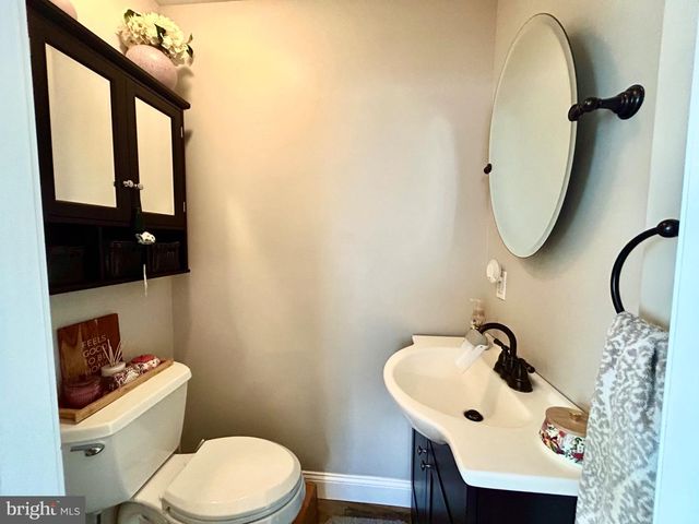 21 PRINCESS AVE, Marlton, NJ 08053