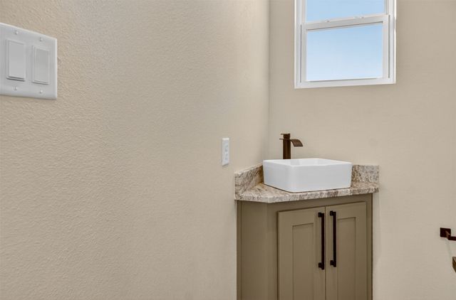 1613 Franklin Street, Weatherford, TX 76086