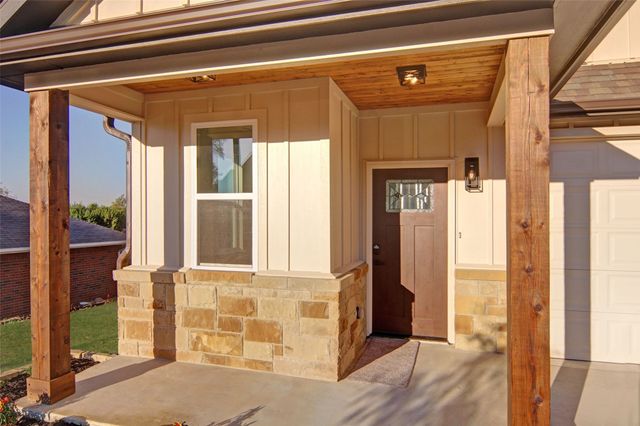 1613 Franklin Street, Weatherford, TX 76086
