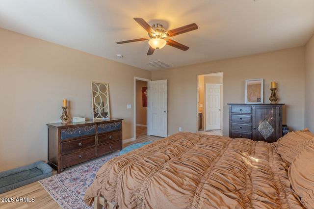 4715 W GELDING Drive, Glendale, AZ 85306