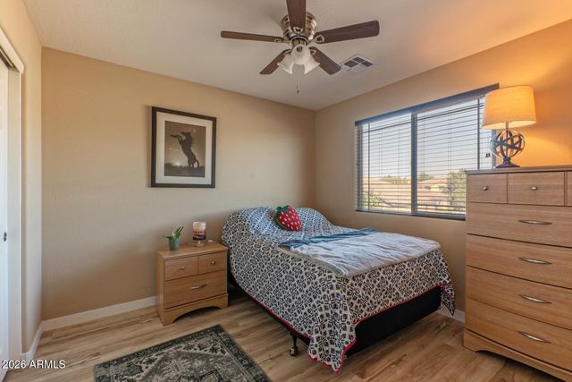 4715 W GELDING Drive, Glendale, AZ 85306