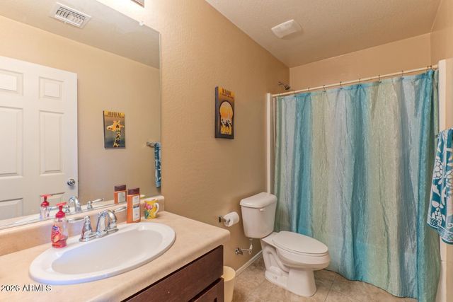 4715 W GELDING Drive, Glendale, AZ 85306